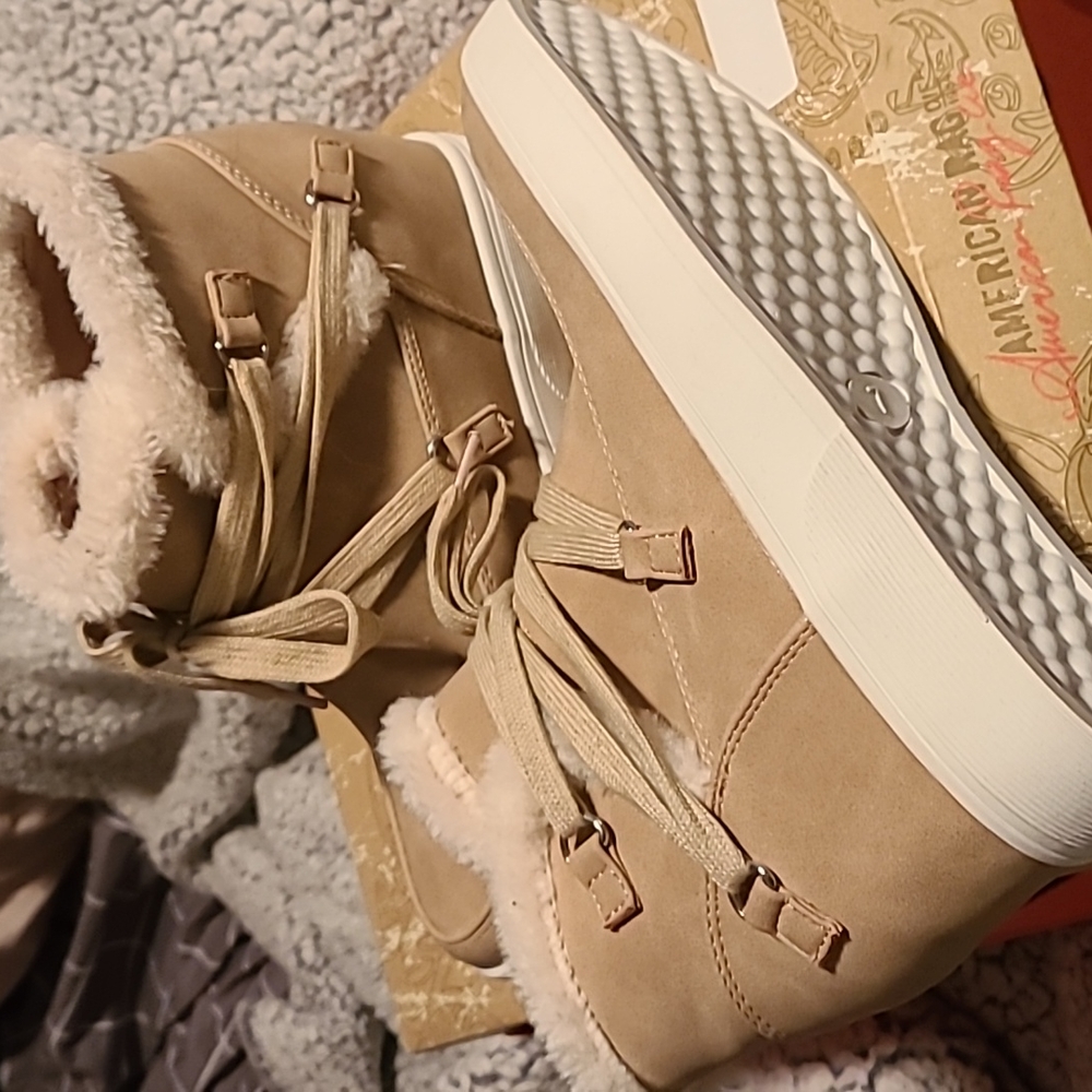 Womens wedge booties, tan, size 7 - Picture 3 of 3